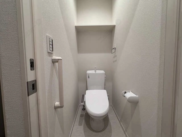 WC WC