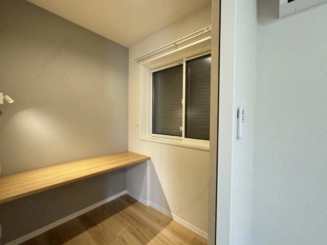 シャッター雨戸（書庫）