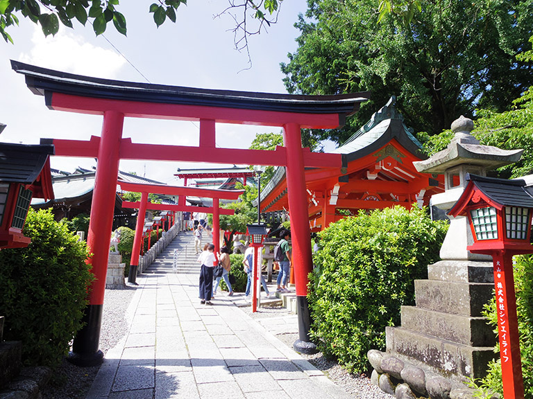 ピンクで可愛いハートの絵馬が人気 三光稲荷神社 で縁結び 犬山市の住みやすさを紹介 住む街なび