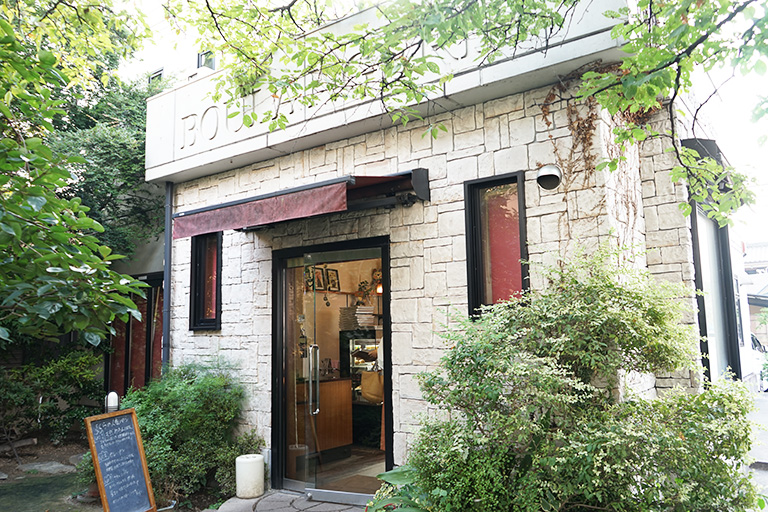 勝川駅近くにあるオシャレな外観の 櫻蔵 さくら 朝6時からオープンしている人気のパン屋さんです 春日井市の住みやすさを紹介 住む街なび