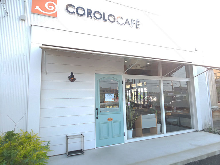 みよし市にある Corolo Cafe コロロカフェ で２種類の桃パフェを堪能 ロールケーキもおすすめです 愛知県みよし 市の住みやすさを紹介 住む街なび