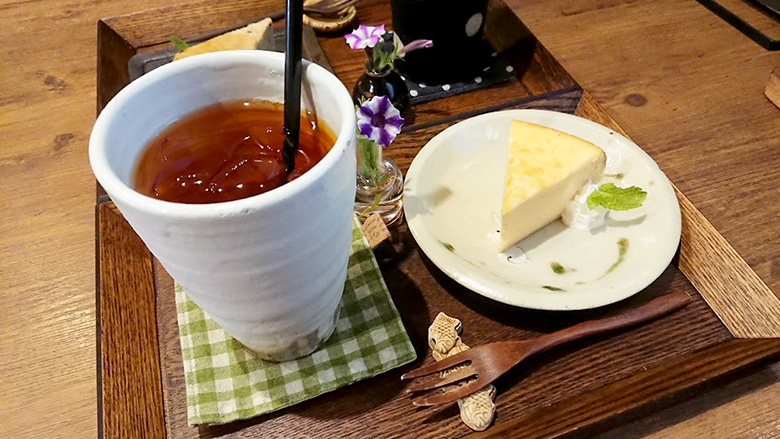古民家カフェでゆったり Jr勝川駅近くの カフェ百時 ももとき Taneya店 でなめらかで美味しいチーズケーキはいかが 愛知県 春日井市の住みやすさを紹介 住む街なび