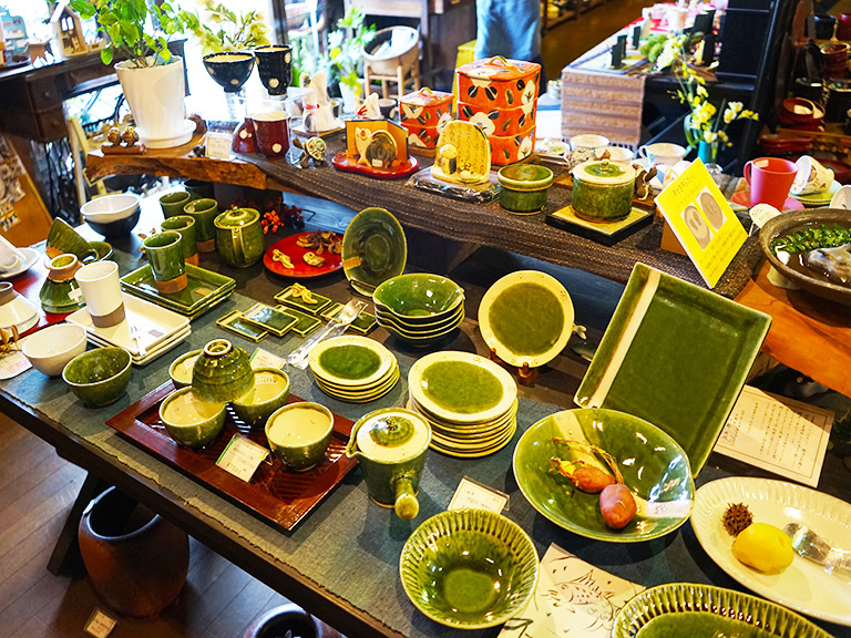 岐阜県多治見市にある、美濃焼を中心とした和食器のお店「蔵ショップ ...