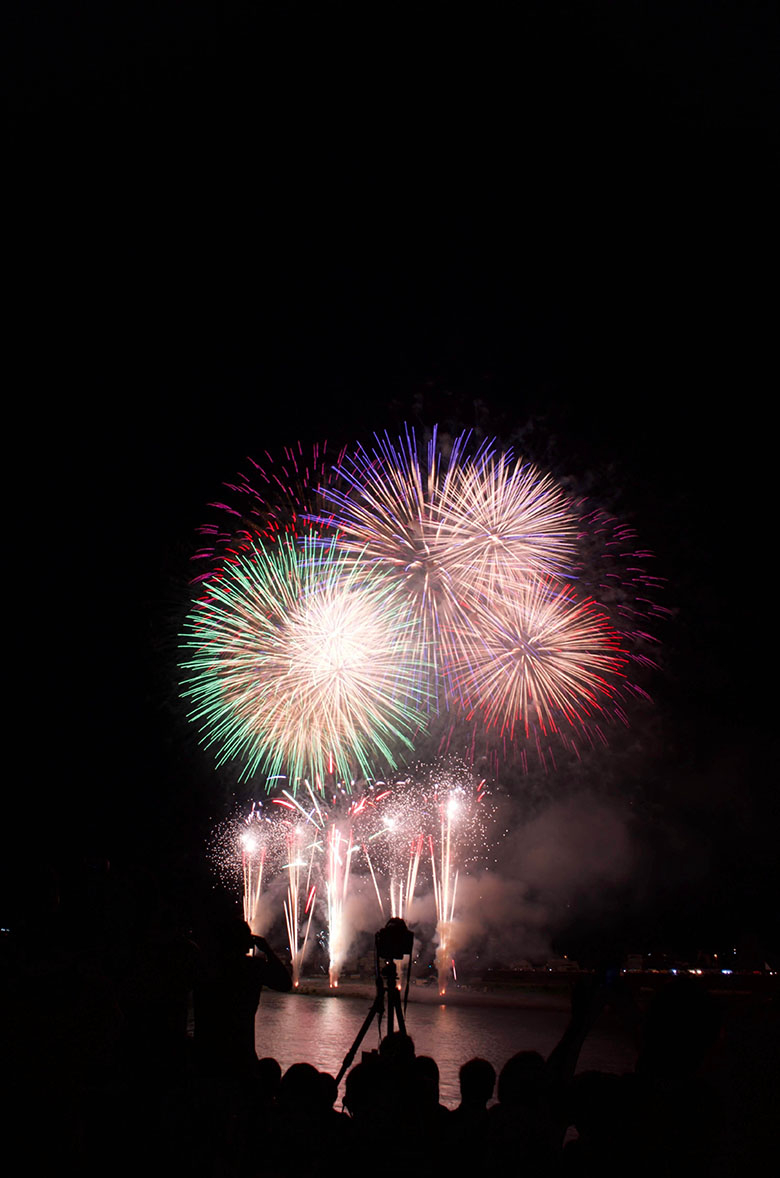 見惚れる花火！今夏4年ぶりに長良川花火が「第1回ぎふ長良川花火大会