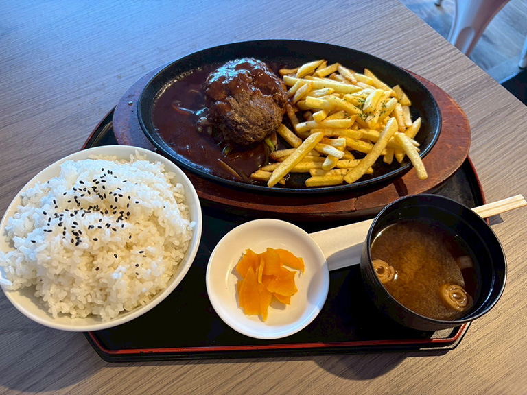 cafe-mels8.jpg