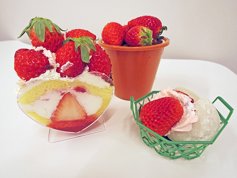 深夜０時まで営業 1年中とれたてイチゴが食べられるイチゴスイーツ専門店 Strawberry Hunting 名古屋市中区の住みやすさを紹介 住む街なび