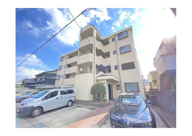 シャトー原市の外観