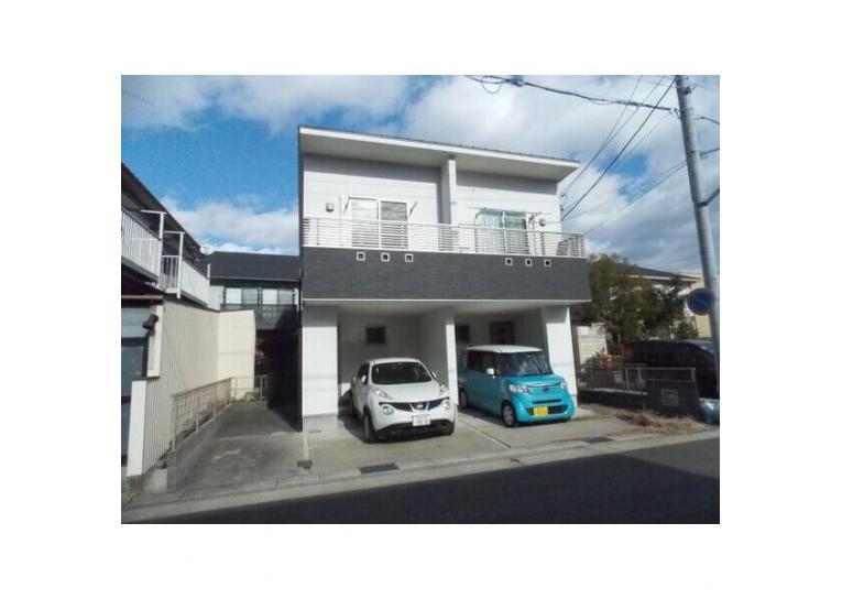 サンシャイン市場木の外観