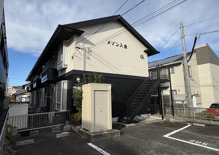 メゾン入会の外観