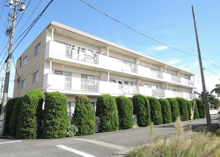 若草ハイツの外観