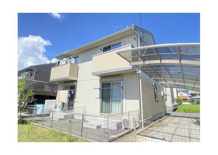 グラニュータウン　B棟の外観