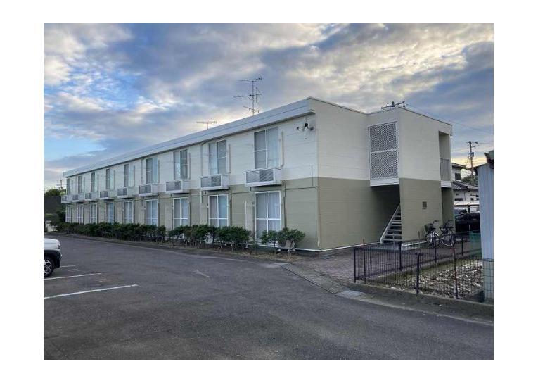 レオパレスレオ２１の外観