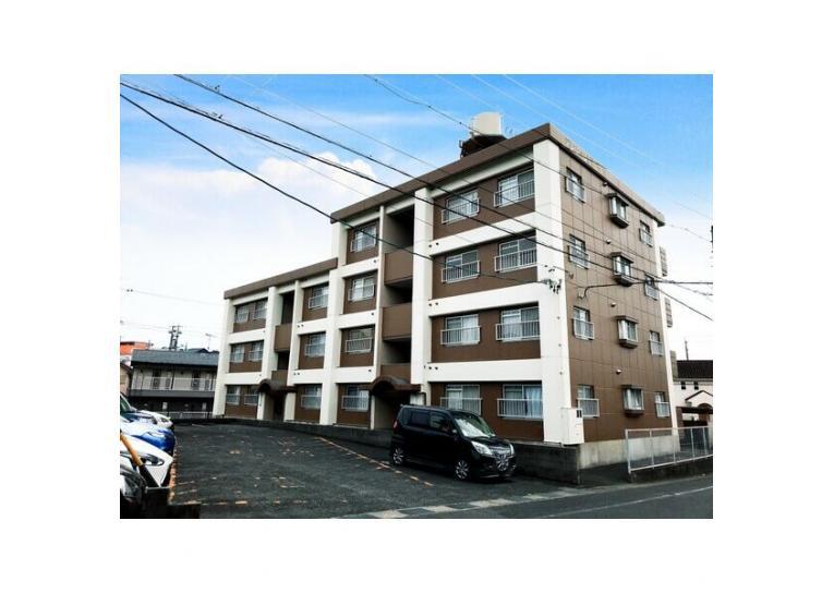 マンション菅沼の外観