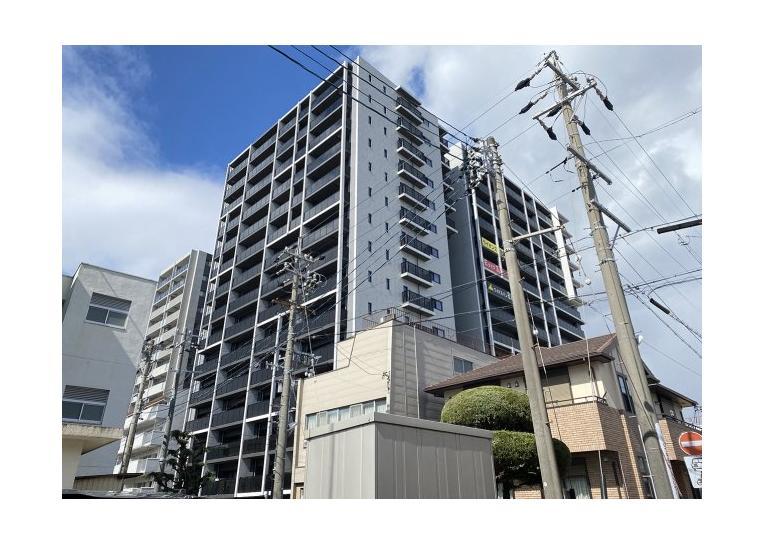 ﾗｲｵﾝｽﾞ桑名八間通マスターフォートの外観