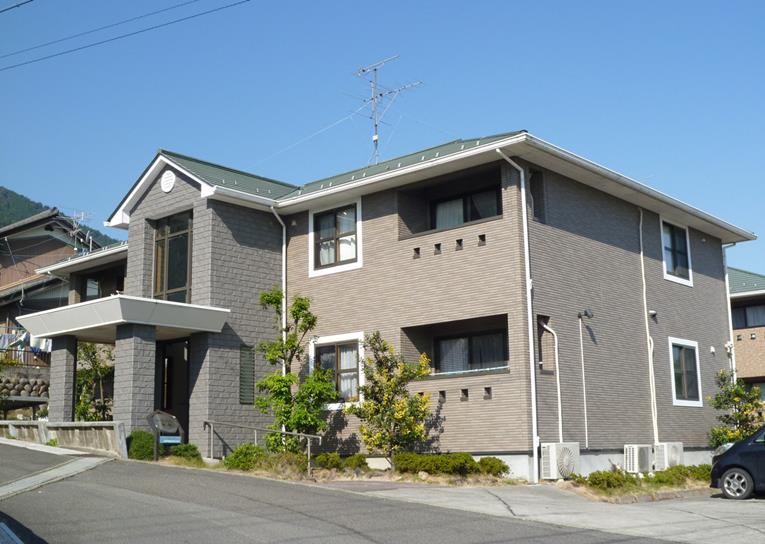 パークメゾン曽根の外観