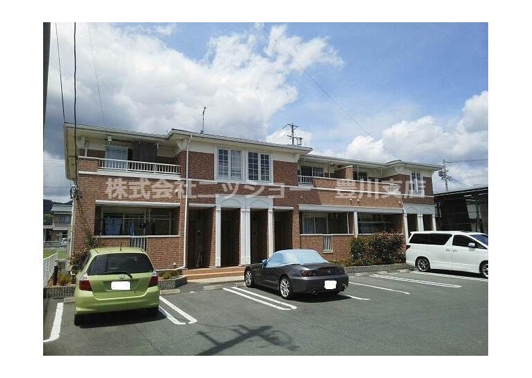 グランドヒルBの外観