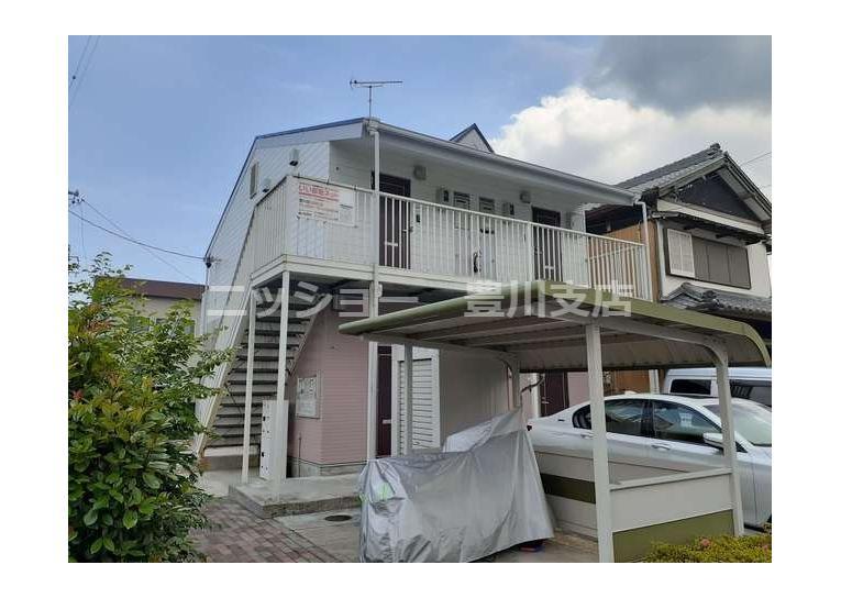 パ－クシャト－イカリヤの外観