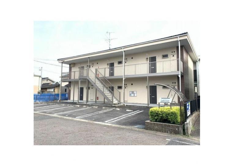 Famile　Aoyamaの外観