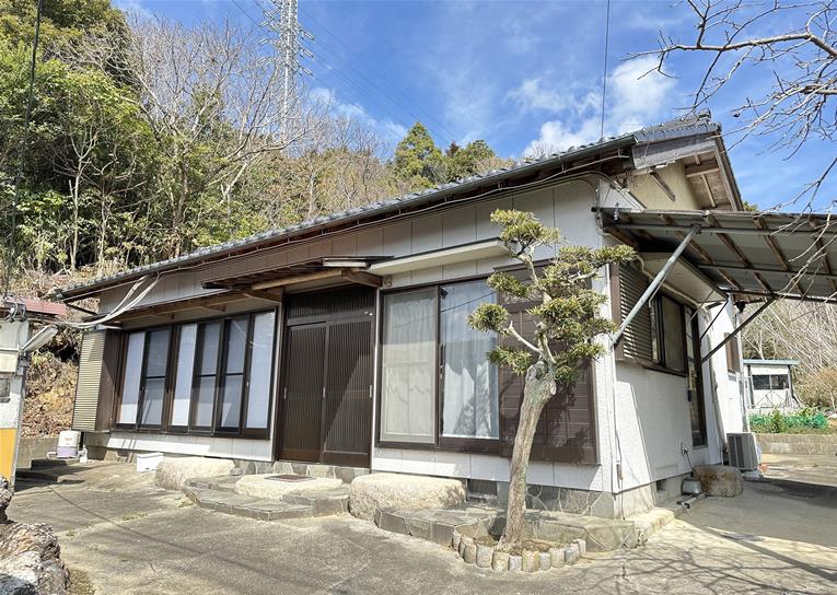 大里窪田貸家の外観
