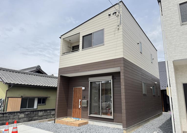 仮)ｷｭｰﾋﾞｯｸﾊｳｽ横根町　西棟の外観