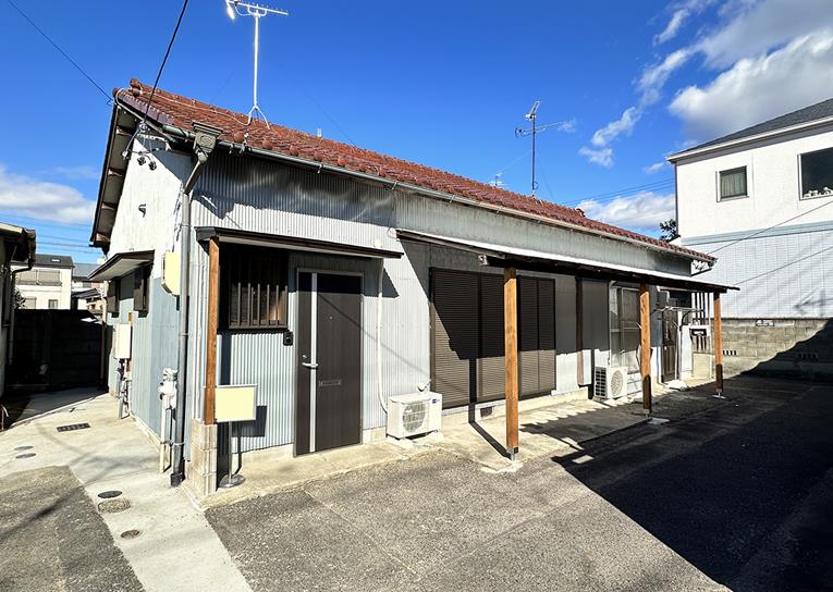 鳥居松町１丁目借家　北東棟 1階 外観写真