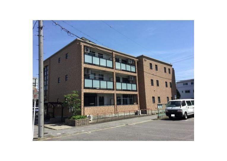 アヴニールの外観