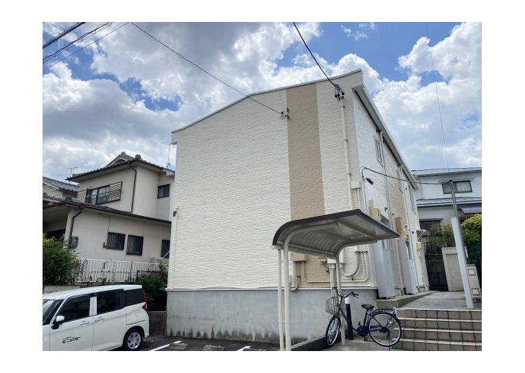 レオパレスジュネ�ス　楓の外観