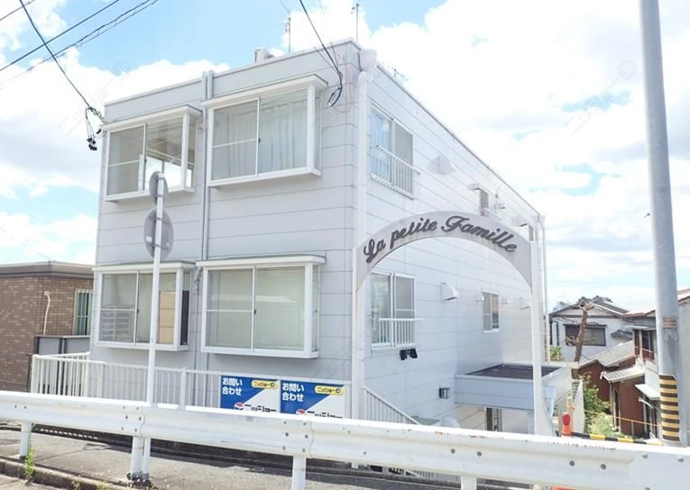 ラプチットファミーユの外観