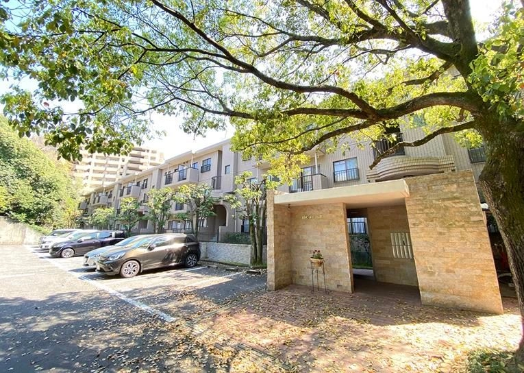 ヴェルデュール八事の外観