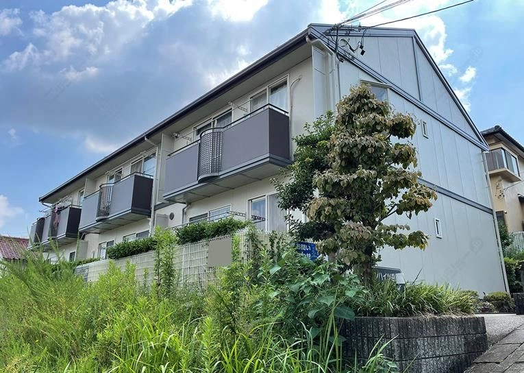 グリーンハイツ岳見の外観