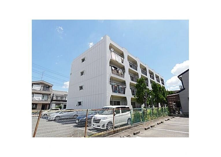 シャトー芝の外観