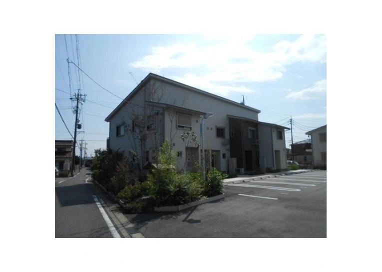 フォレストメゾン楠　A棟の外観