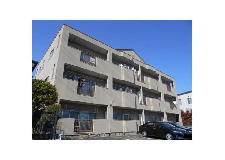 スカイハイムの外観