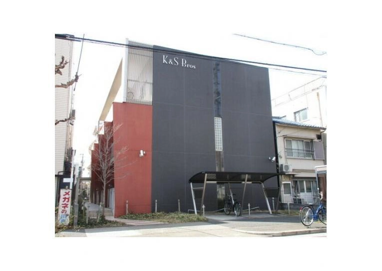 K&Sブロスの外観