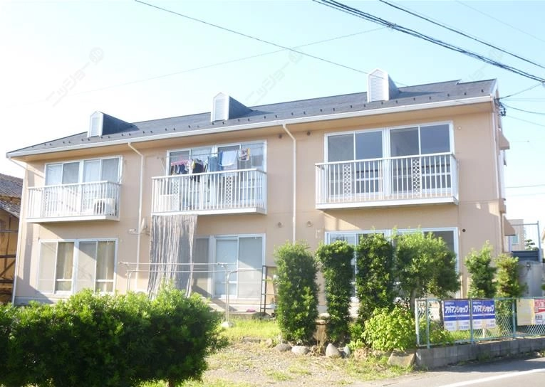 ハイツ今嶺の外観