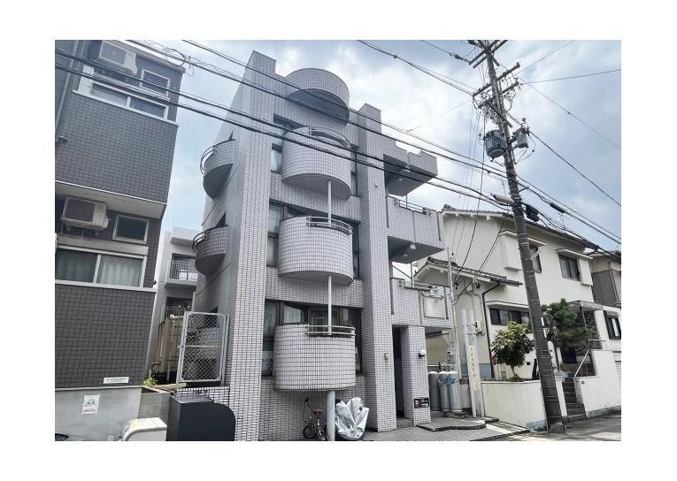 プロクシィスクエア宝が丘の外観