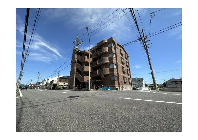 外観写真 ※写真は同型モデルの場合もございます