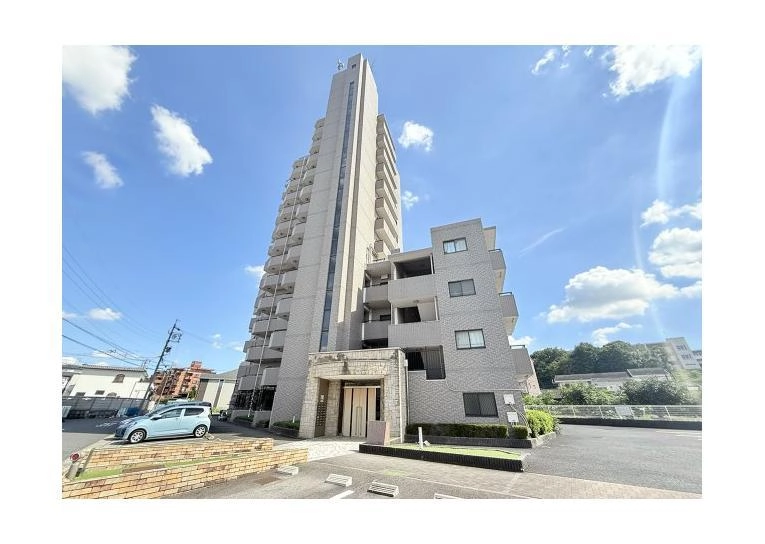 ヴィアーレマルフク南館の外観