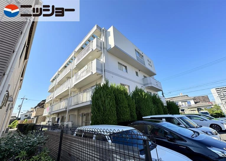 メゾン第五初島の外観