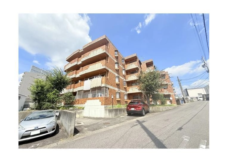 ロアール赤池の外観