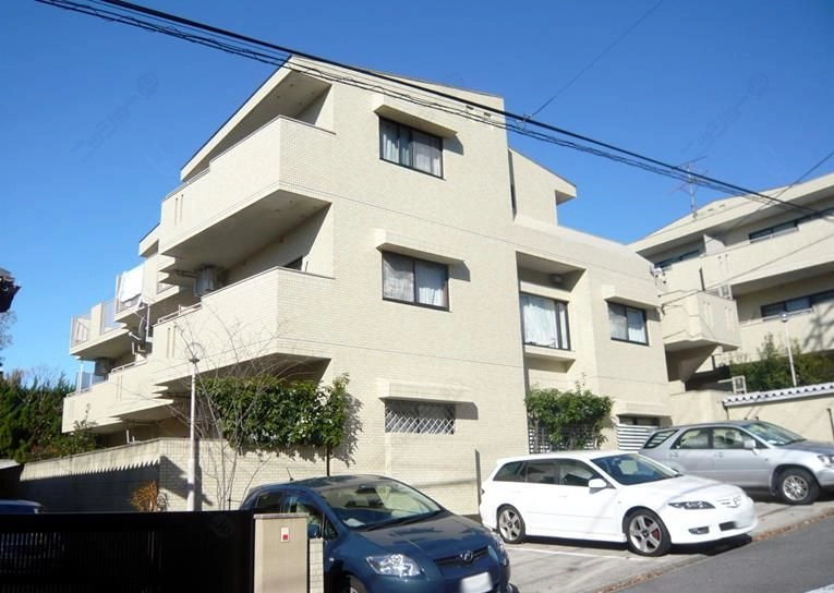 鉄村マンション　南棟の外観