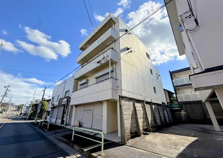 山田ビルの外観