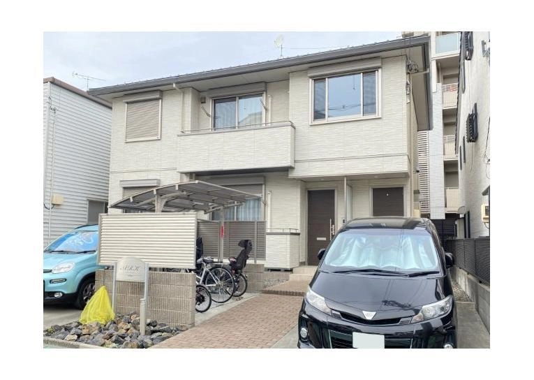 アーク川名の外観