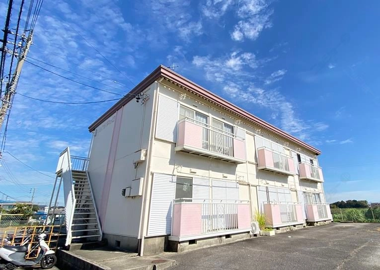 ハイツ戸ヶ崎の外観