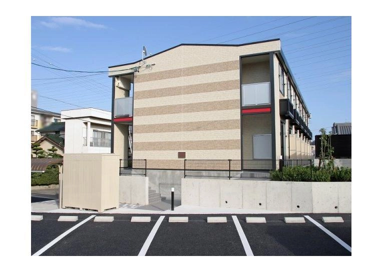 レオパレスノーヴァの外観