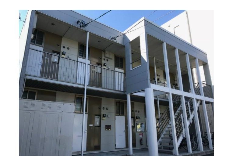 レオパレス日の出の外観