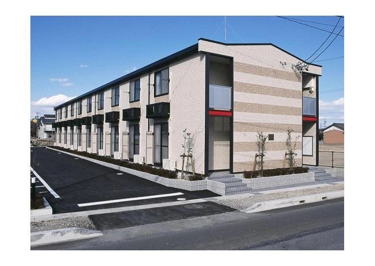 レオパレスエレガント　ノワールの外観