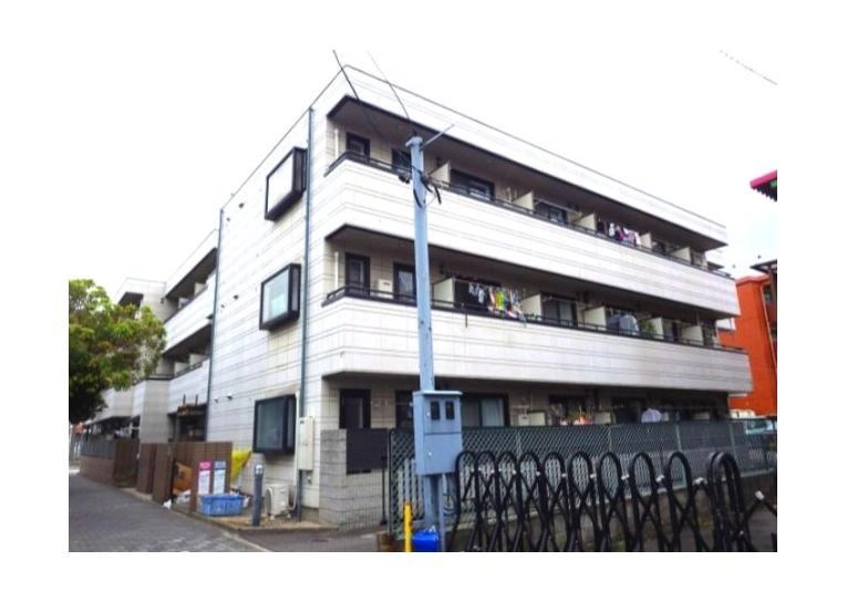 アヴェニュー高畑の外観