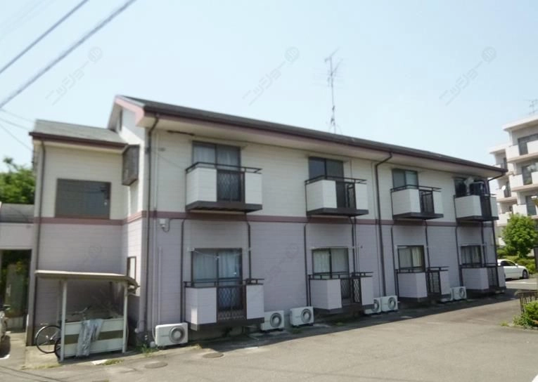 ベルメゾンＢ棟の外観