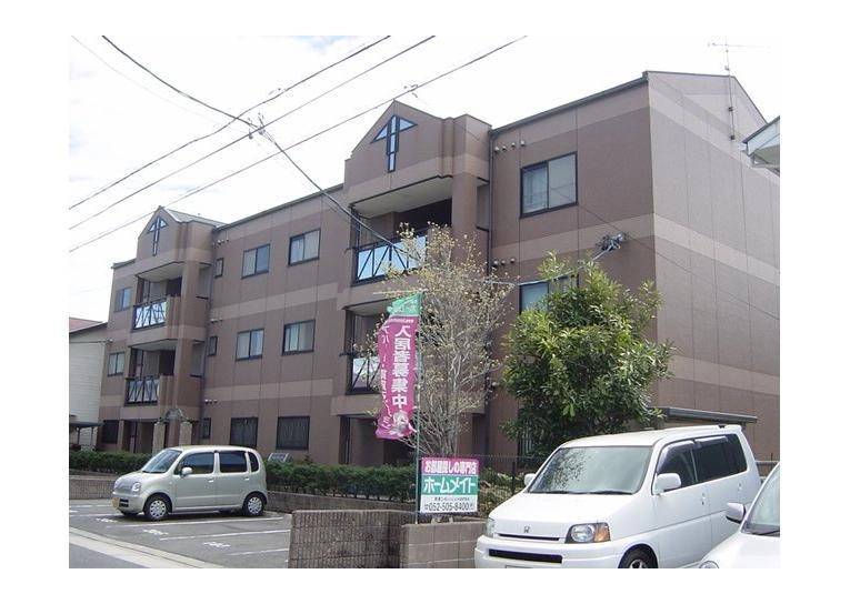 マロンステージＡ棟の外観